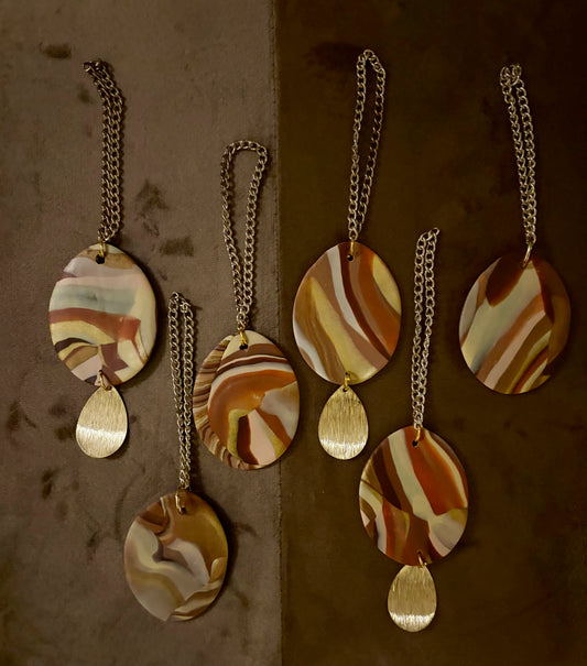 Håndlaget påskepynt i varme toner - sett med 6 stk